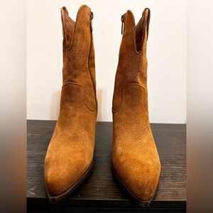 Brand New Vince Camuto boots size 5.5